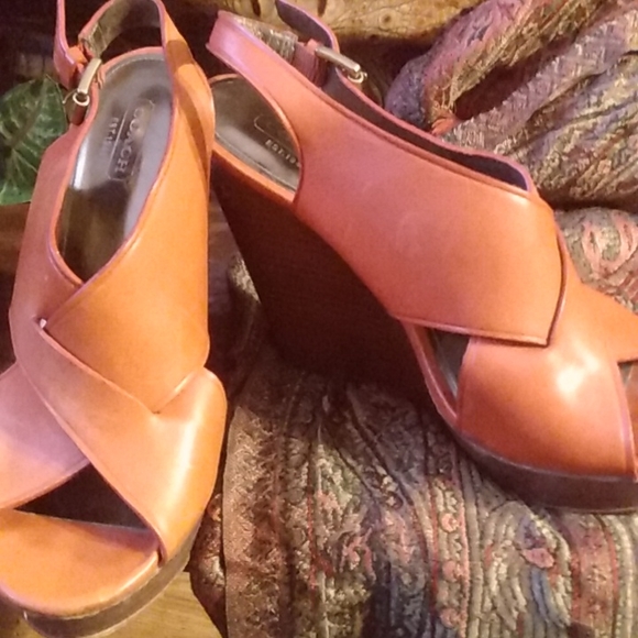 Coral Coach wedges size 8 - Picture 6 of 11